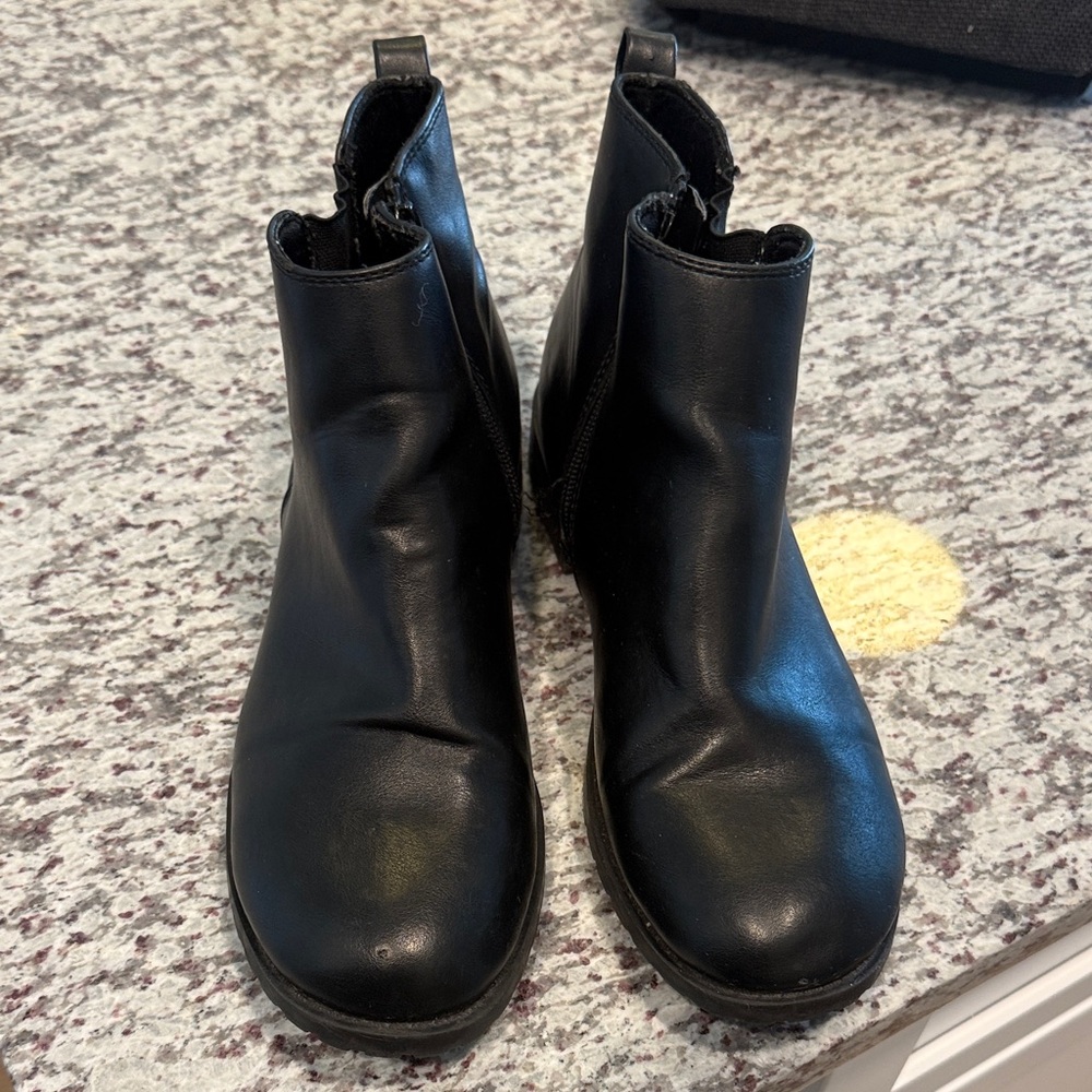 Sonoma Black Ankle Boots